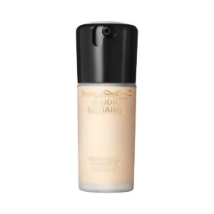 Base MAC Studio Radiance Dew Foundation