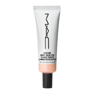 Base Tint MAC Strobe Dewy Skin