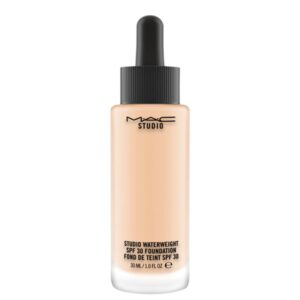 Base Líquida MAC Studio Waterweight FPS30 NC20 30ml Base Líquida MAC Studio Waterweight FPS30 NC20 30ml