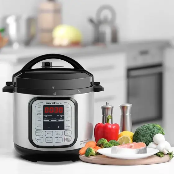 Panela de Pressão Elétrica Britânia Gold 5L 900W BPP02G