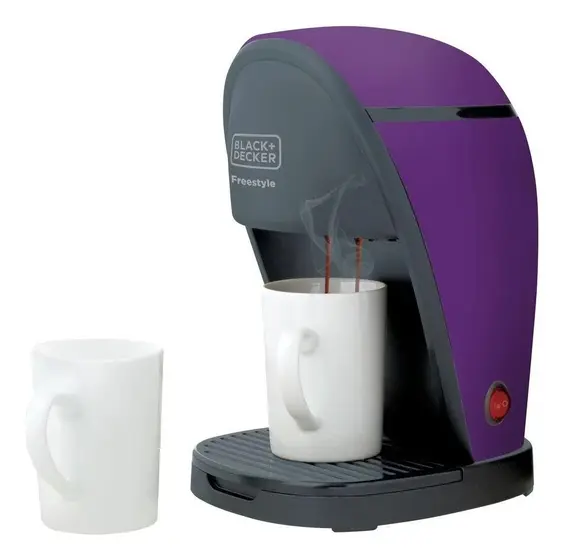Cafeteira Elétrica Individual Black+Decker Freestyle com 2 Canecas 125ml Roxa 127V