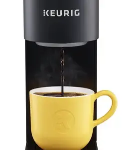 Cafeteira Expresso de Cápsula Keurig K-Mini Plus para K-Cup Preta